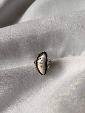 White Buffalo Turquoise Sterling Silver Ring Native American Made 6.5 Stamped